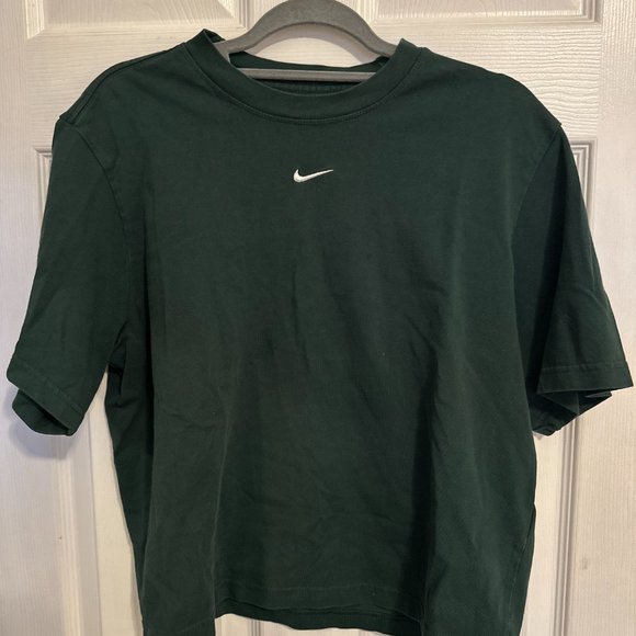 Nike Sportswear Essentials Women's Boxy T-shirt - Size Medium - Pro Green - Picture 2 of 6